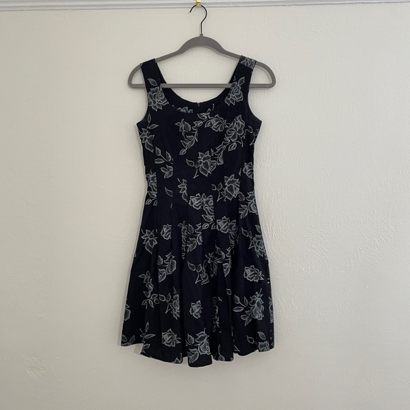 Nooworks printed black dress from the brands early days - Picture 6 of 7
